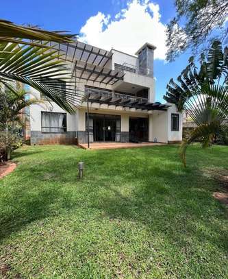 5 Bed Townhouse with En Suite in Lavington image 1