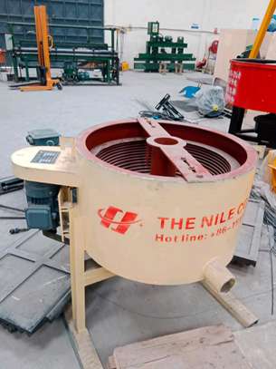 Centrifugal concentrator image 1