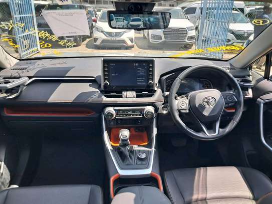 Toyota Rav4 Green 2021 Sunroof image 5