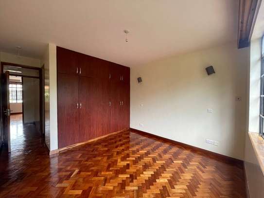 3 Bed Apartment with En Suite in Lavington image 10