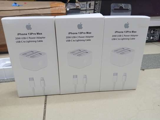 Apple 20W USB-C Power Adapter best price in Kenya (iphone 13 image 2
