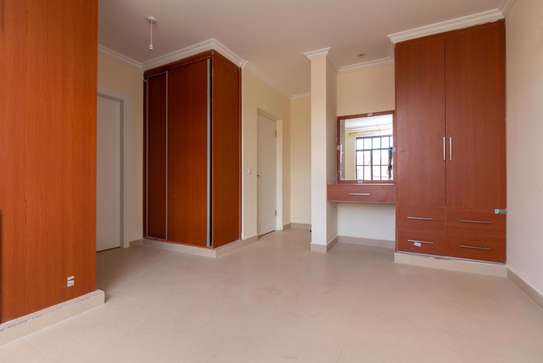 3 bedroom house for sale in Industrial Area image 9