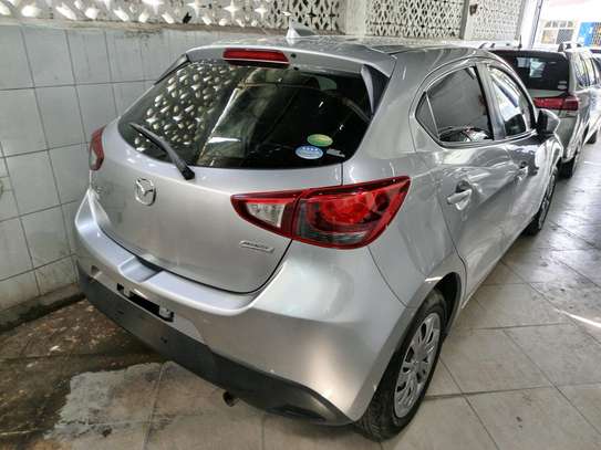 Mazda Demio petrol image 5