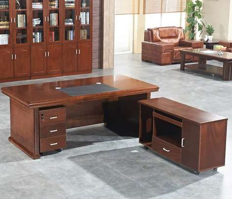 Office Desk: 1400mm Mahogany L-Desk image 2