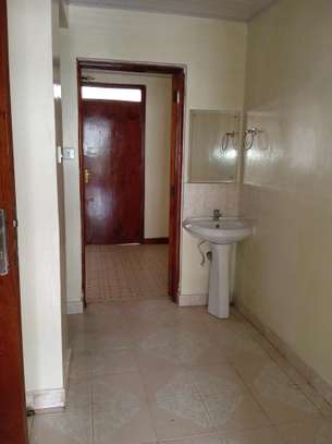 3 Bedroom with Dsq Apartment to let image 8