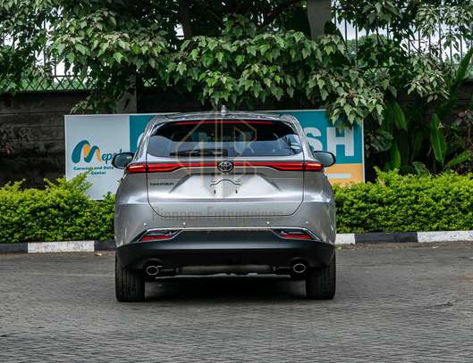 2020 Toyota harrier image 4