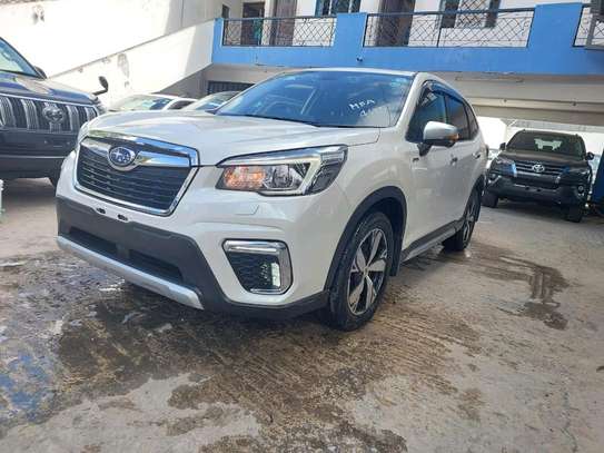 Subaru forester X- boxer  2018 model white image 3