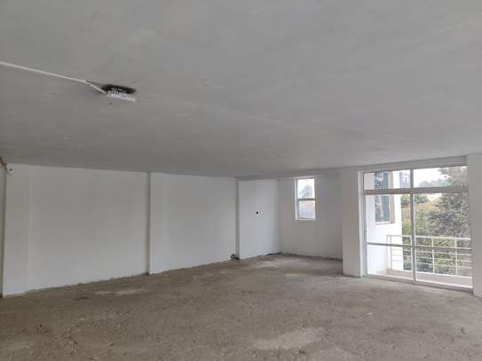 2,000 ft² Office with Backup Generator in Westlands Area image 4