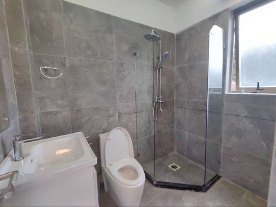 3 Bed Apartment with En Suite in Lavington image 14