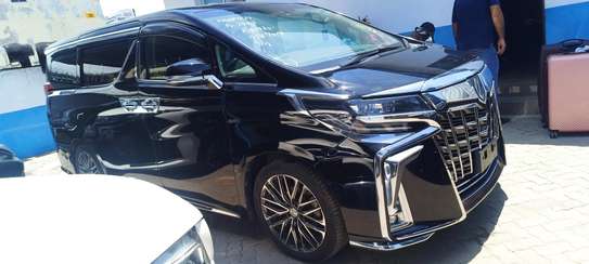 Toyota Alphard Executive 2018 Sunroof Black image 5