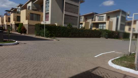 4 Bed Townhouse with En Suite in Syokimau image 4