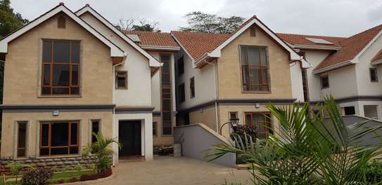5 Bed Townhouse with En Suite at Lifestyle Signature image 23