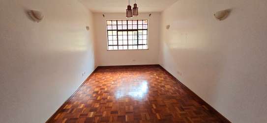 5 Bed Townhouse with En Suite at Lavington Road image 7