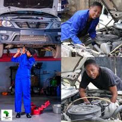 Auto Mobile Mechanics-Car Repair & Maintenance image 4