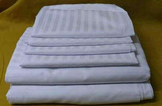 Executive Hotel/home white cotton bedsheets image 8