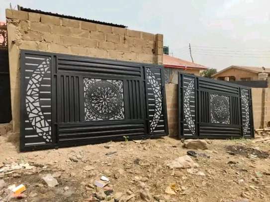 Sliding gates image 4
