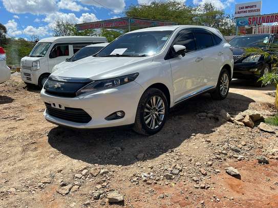2015 Toyota Harrier for sale. image 4