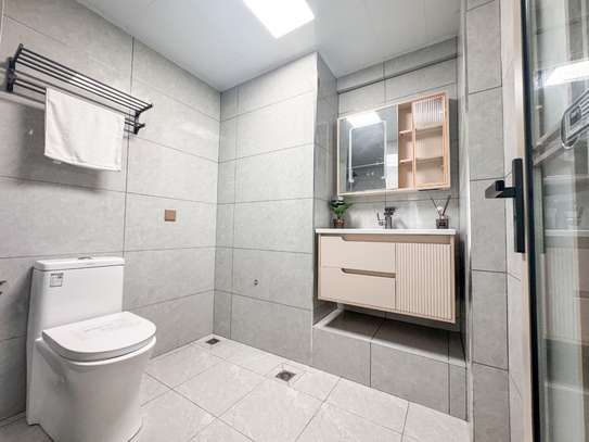 Serviced 1 Bed Apartment with Swimming Pool in Kileleshwa image 8