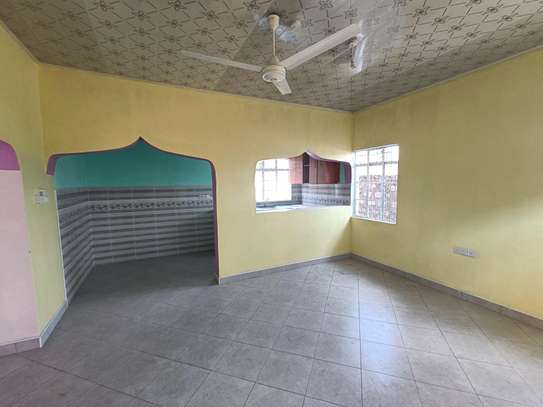 Kilifi one bedroom house to let image 11