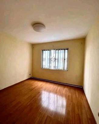 2bedroom to let image 8