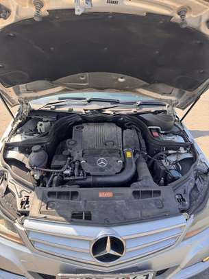 Mercedes benz C200 KCR image 1
