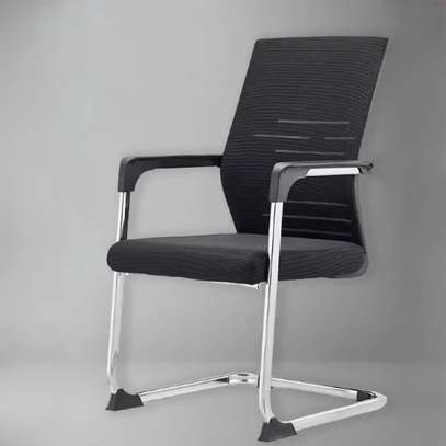 Office Chair: Strong Contilever Mesh Visitor Chair image 5