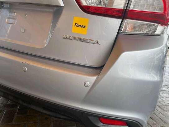 Subaru impreza image 2