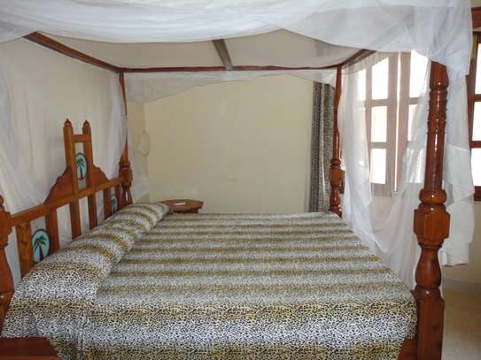 2 Bed Villa with En Suite at Tembo Court image 7