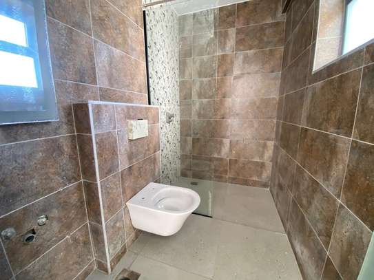 5 Bed Apartment with En Suite at Kileleshwa image 13