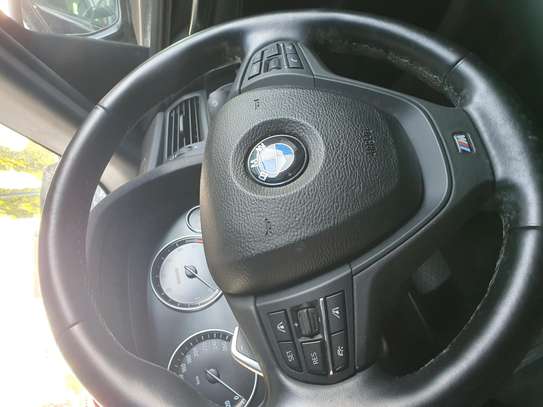 BMW X4 image 10