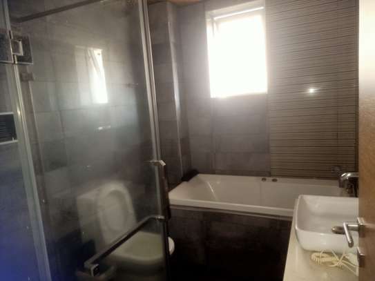 Serviced 2 Bed Apartment with En Suite at Chaka Rd image 40