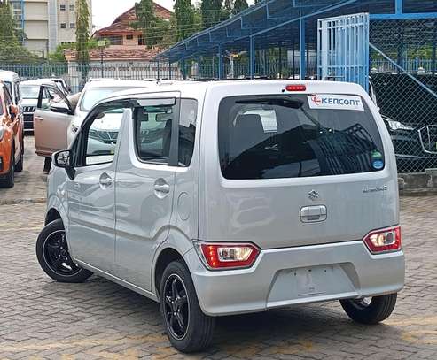 SUZUKI WAGON R  2019MODEL image 3