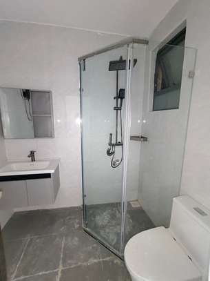 1 Bed Apartment with Gym in Kileleshwa image 4