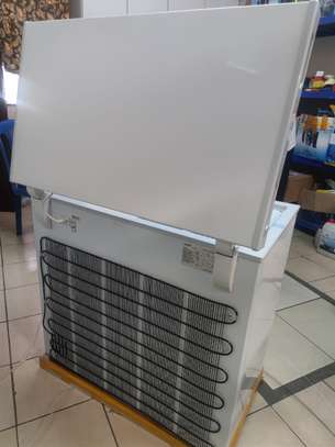 Icecool 169 litres energy saving chest freezer image 8