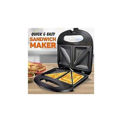 2 Slice Efficient Sandwich Maker/Toaster image 1