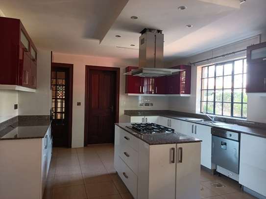 4 Bed Townhouse with En Suite at Njumbi Rd Lavington image 8