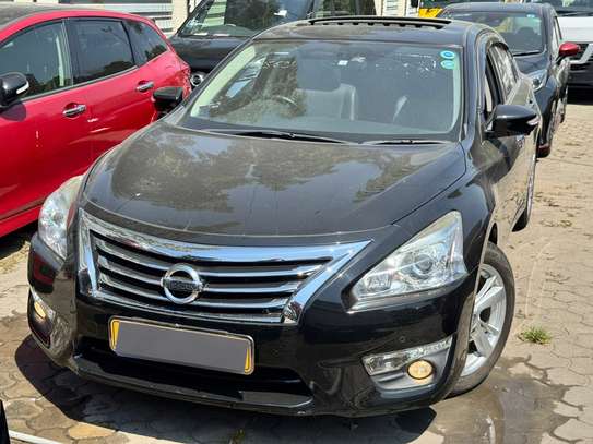 Nissan Teana XV with sunroof image 4