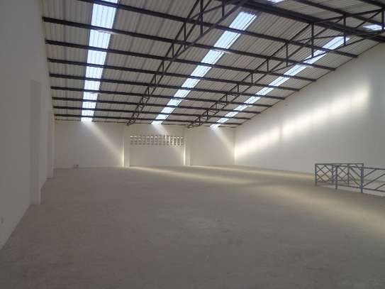 8,725 ft² Warehouse with Backup Generator in Mombasa Road image 4