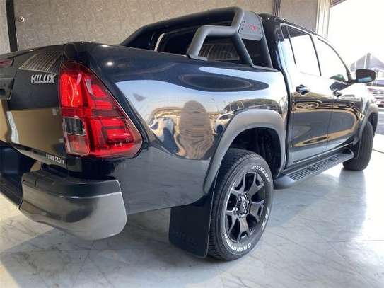 2020 TOYOTA HILUX Z BLACK RALLY EDITION image 7