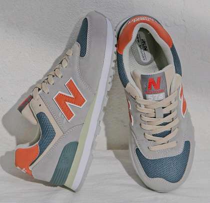 New balance sneakers image 2