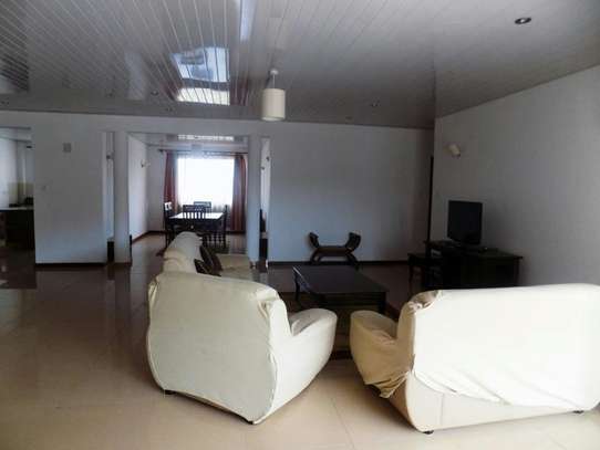 3 Bed Apartment with Swimming Pool in Riverside image 4