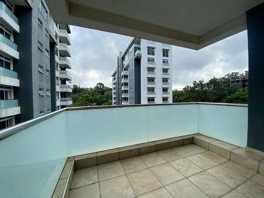 4 Bed Apartment with En Suite in General Mathenge image 15