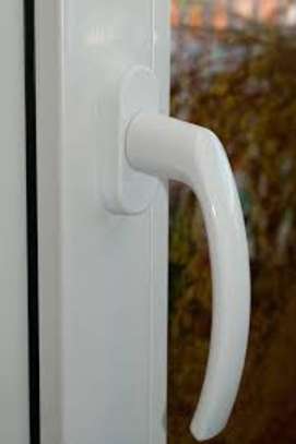 Emergency Locksmith Service/Doors Opened & Unlocked/Key Cutting/Lock Fitting/Lock Repair image 4