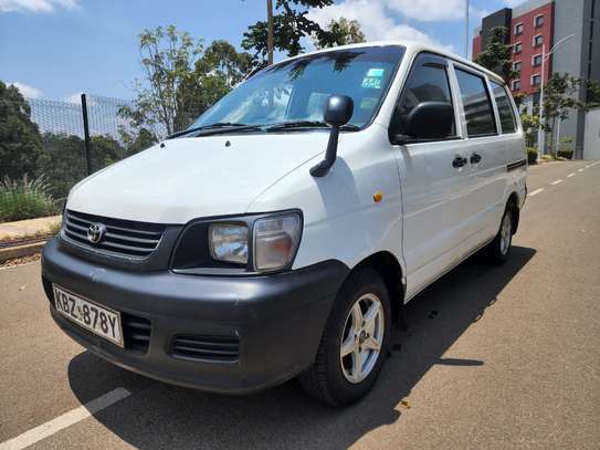 Clean Toyota TownAce for sale image 1
