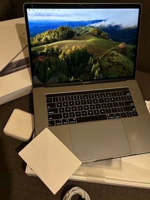 MacBook Pro 15-inch 2019 (Open Box) image 1