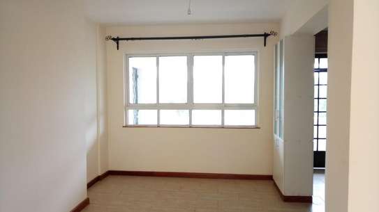 3 Bed Apartment with En Suite at City Park image 20
