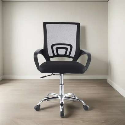 Mesh Low Back Secretary's Chair image 1