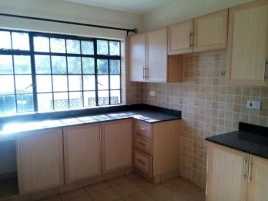 2 Bed Apartment with En Suite at Near Methodist Guesthouse image 1