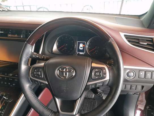 Toyota  Harrier brown 2016 2wd image 1