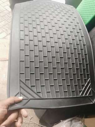 Durable Black Rubber Floor Mat 18x30 Inch Raised Pattern image 4